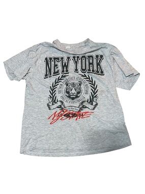 White New York Lion Graphic Shirt Size Small